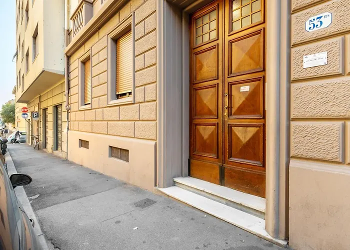 Guesthost - Doni Quiet And Comfortable With Balcony Firenze