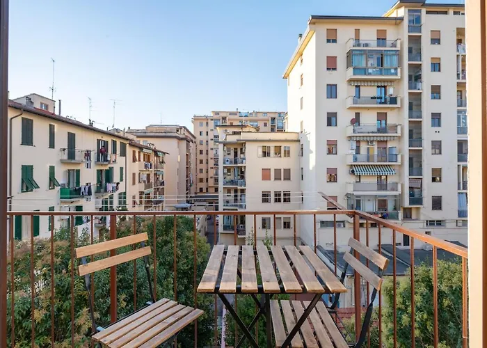 Guesthost - Doni Quiet And Comfortable With Balcony Appartamento Firenze